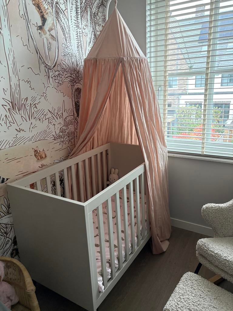 Liewood hemeltje en standaard - Roze klamboe voor babybed, Kinderen en Baby's, Kinderkamer | Inrichting en Decoratie, Ophalen