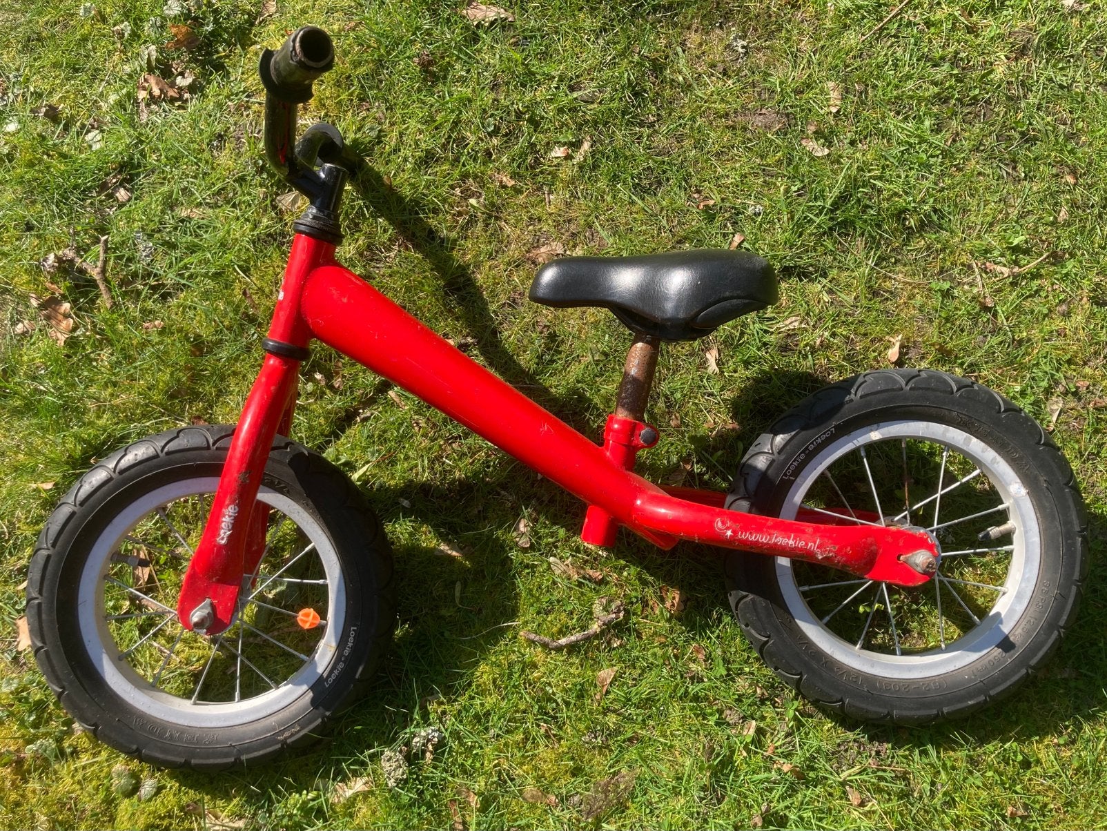 Loekie loopfiets rood, Ophalen, Gebruikt, Minder dan 16 inch
