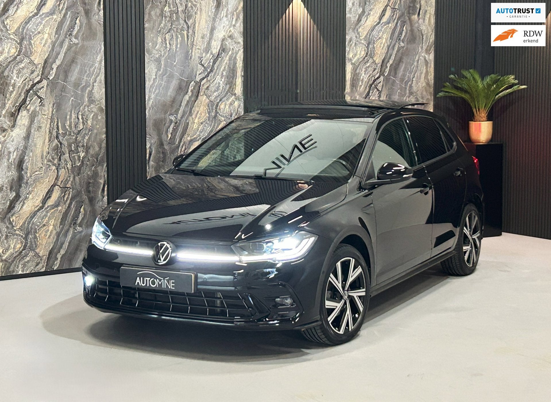 Volkswagen Polo 1.0 TSI 3x R-line|PANO|ACC|SFEER|KEYLESS|CAM, Stof, Gebruikt, Euro 6, Bedrijf