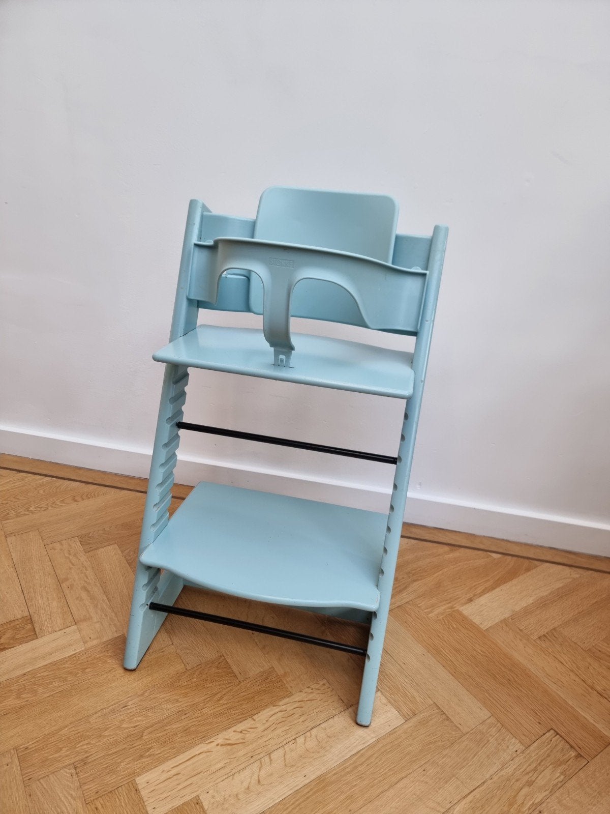 Stokke Tripp Trapp in lichtblauw, Kinderen en Baby's, Ophalen, Gebruikt, Meegroeistoel, Aanschuifbaar