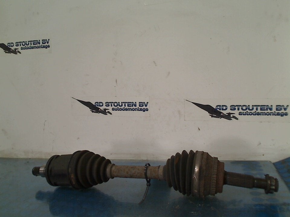 Aandrijfas Links Voor Toyota RAV4 (A2) (2001-05/2005-11), Gebruikt, Kundenbetreuung@toyota.de, Toyota-Allee 2, Köln 50858, , Duitsland
