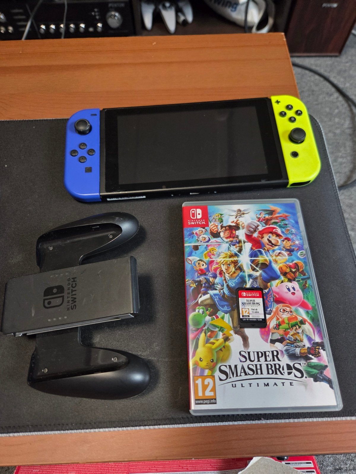 Nintendo switch v2 (2021), Spelcomputers en Games, Switch 2019 Upgrade, Met 2 controllers, Ophalen of Verzenden, Gebruikt