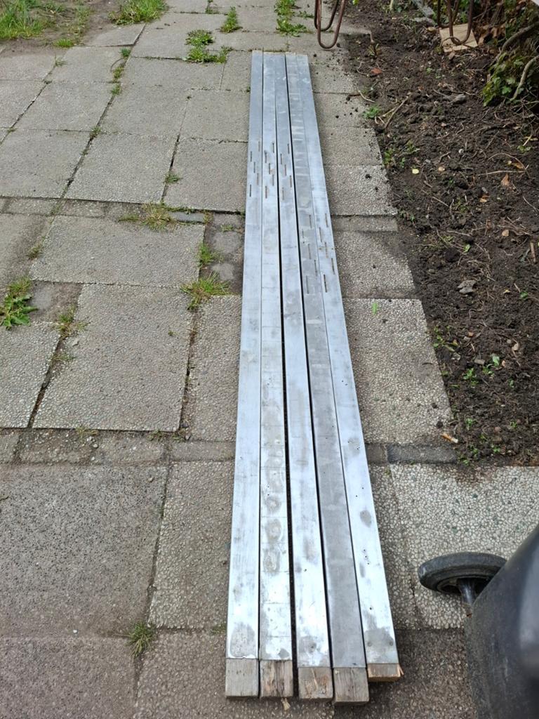 Aluminium metselprofielen 331cm 5stuks, Ophalen