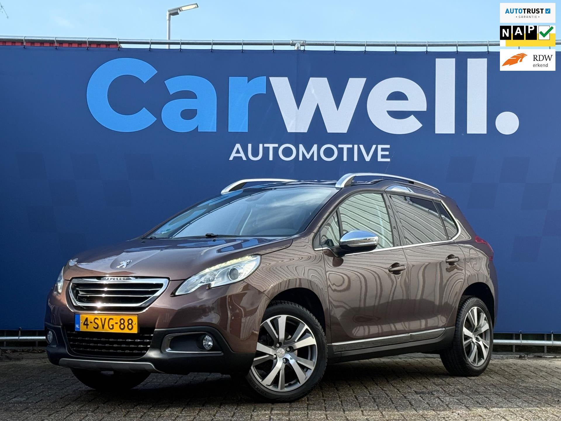 Peugeot 2008 1.6 VTi Féline Navi,Climate,Pano,Cruise,PDC,LM, Auto's, Voorwielaandrijving, Gebruikt, Parkeersensor, 4 cilinders