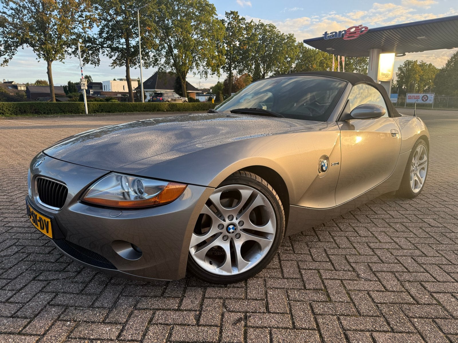 BMW Z4 3.0 I Roadster 2003 Grijs, Achterwielaandrijving, Zwart, Cabriolet, Handgeschakeld
