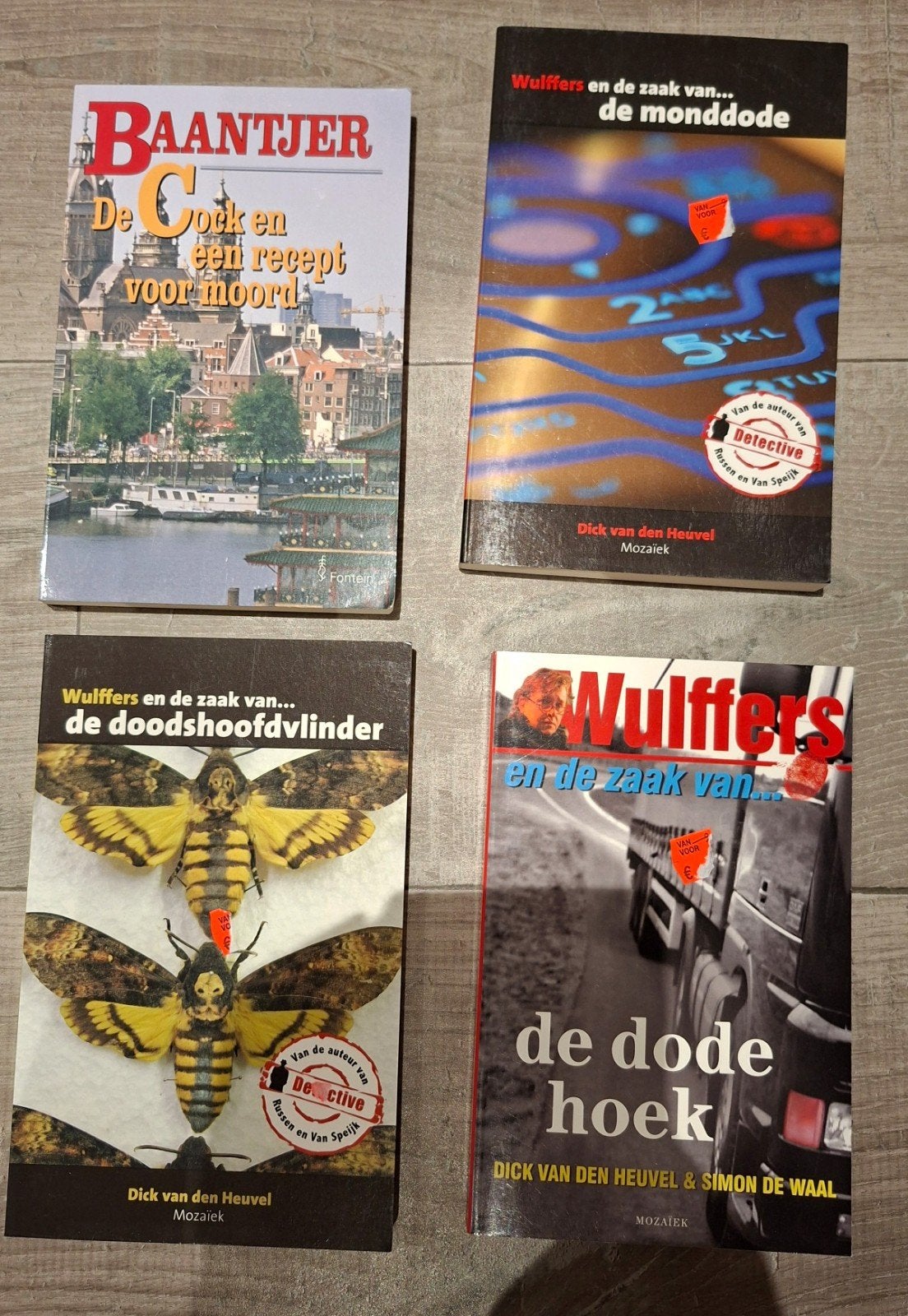 Baantjer en Wulfers boekjes 4 stuks, Ophalen of Verzenden, Zo goed als nieuw, A.C. Baantjer