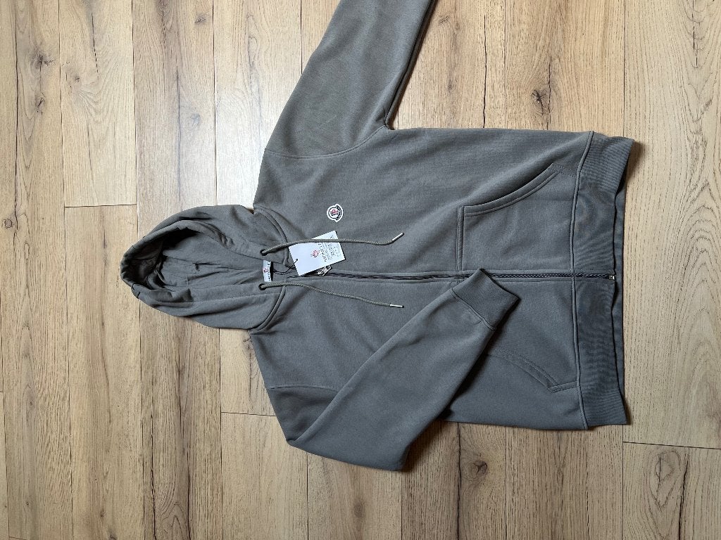 Moncler vest maat M, Ophalen, Moncler, Maat 48/50 (M), Nieuw