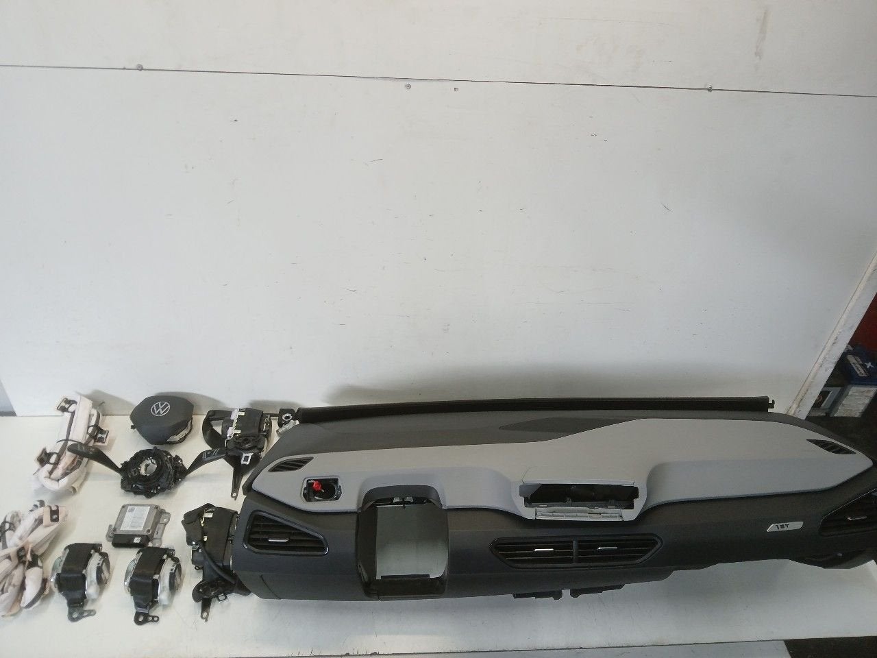 Airbag set Volkswagen ID.3, Onderdelen@venauto.nl, Van der Ven Autorecycling B.V., Gebruikt, Ettenseweg 76, 4706 PB Roosendaal, The Netherlands