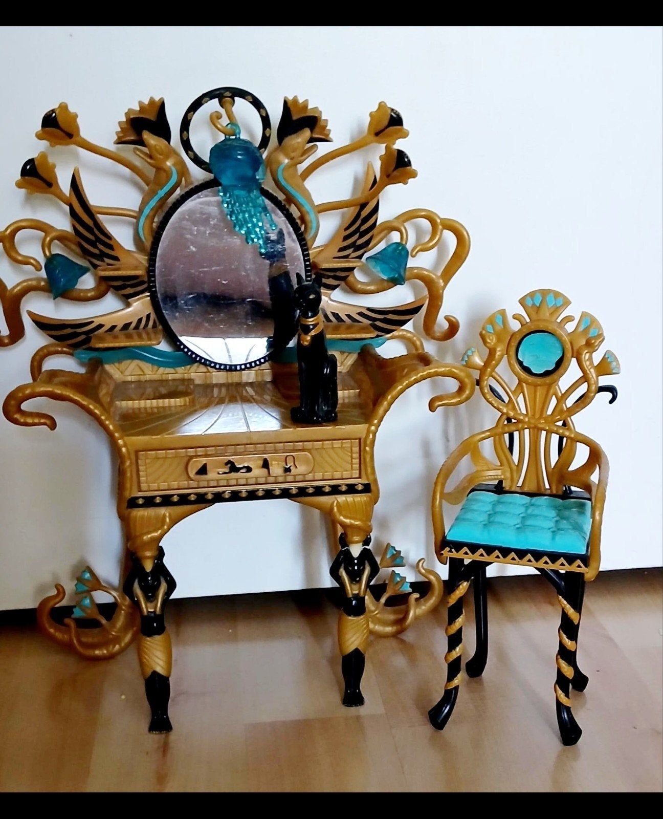 Monster high Cleo de nile vanity tafel + stoel kaptafel, Ophalen of Verzenden, Gebruikt, Barbie