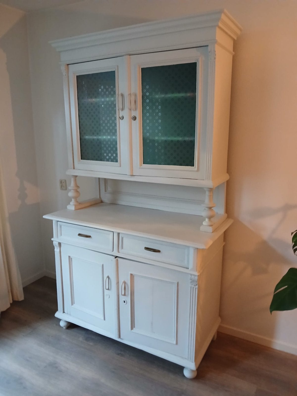 Stijlvolle, vintage buffetkast, off-white krijtverf, Ophalen, Gebruikt, 100 tot 150 cm, 200 cm of meer