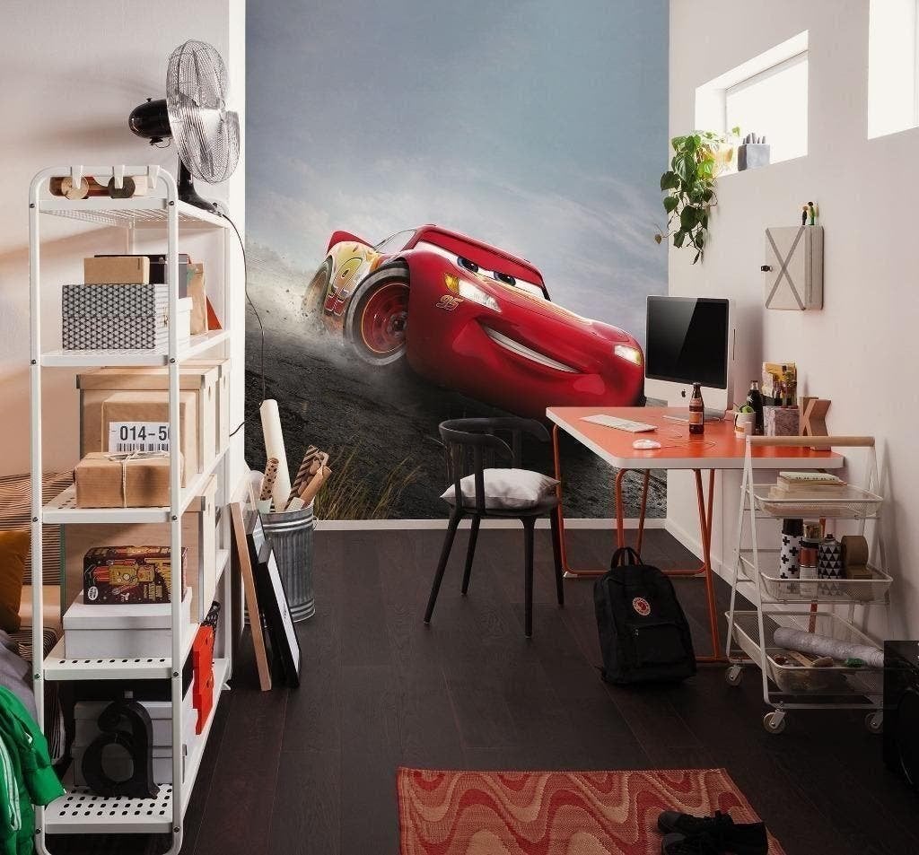 Disney Cars Vlies Behang McQueen - 200x250 - Gratis Verzendi, Verzenden, Vliesbehang, 5 tot 10 m², Komar
