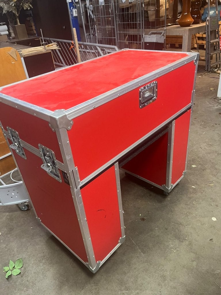 Rode Flightcase DJ Booth / Werkstation met Wielen, Ophalen, Gebruikt, Overige instrumenten, Flightcase