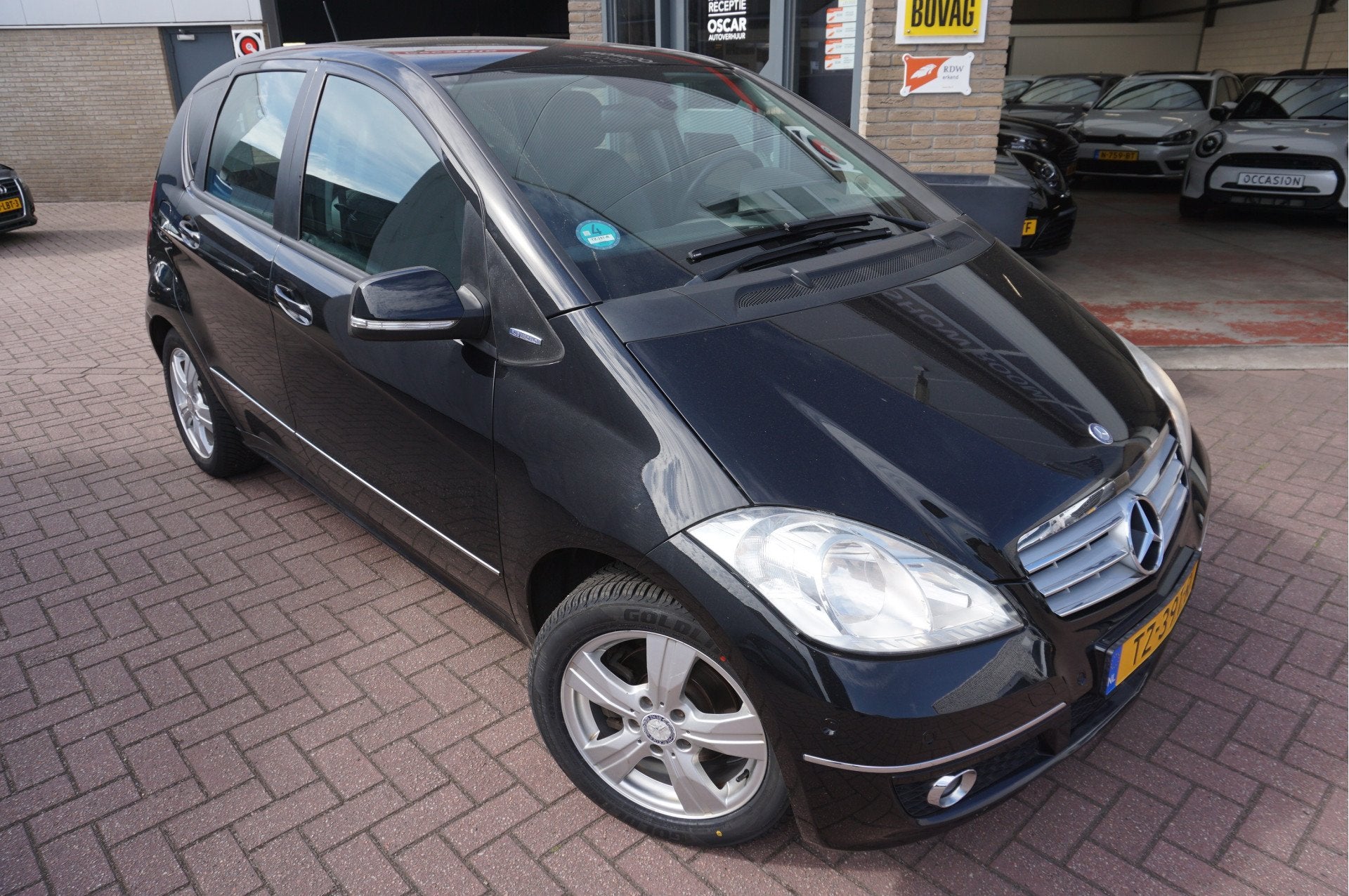 Mercedes-Benz A-Klasse 160 BlueEFFICIENCY Business Class Ava, Auto's, Voorwielaandrijving, Euro 5, Zwart, 4 cilinders