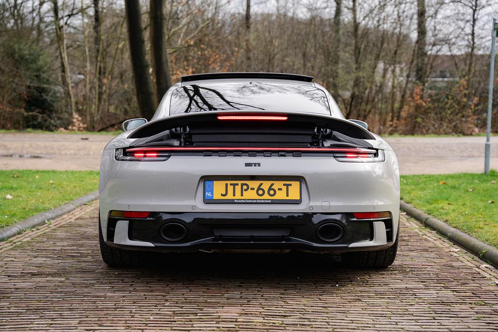 Porsche 911 3.0 480PK PDK 2024 Grijs, Auto's, Porsche, Automaat, Achterwielaandrijving, Zwart, 1520 kg