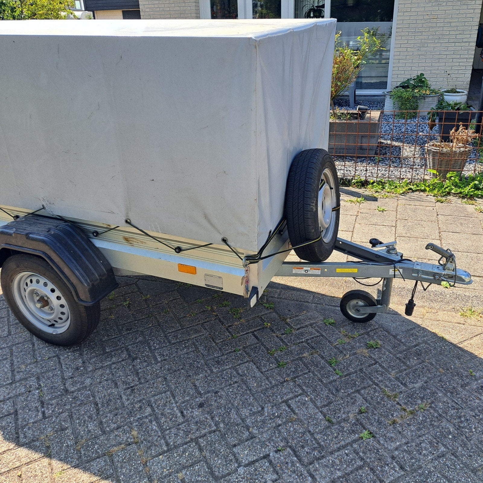 Humbaur aanhanger, Ophalen, Zo goed als nieuw