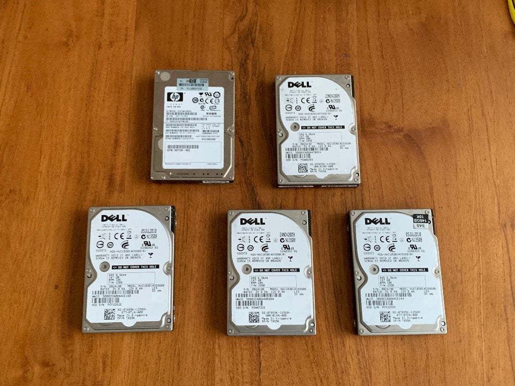 5x 147GB SAS server HDD. 10k rpm, 2.5 inch. 15 euro samen, Computers en Software, Harde schijven, Zo goed als nieuw, Server, Intern