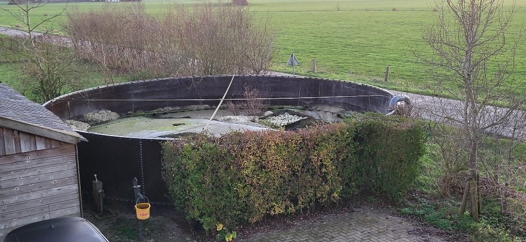 Te koop geëmailleerde stalen mestsilo met drijfdek (240 m3), Ophalen, Gebruikt, IJzer