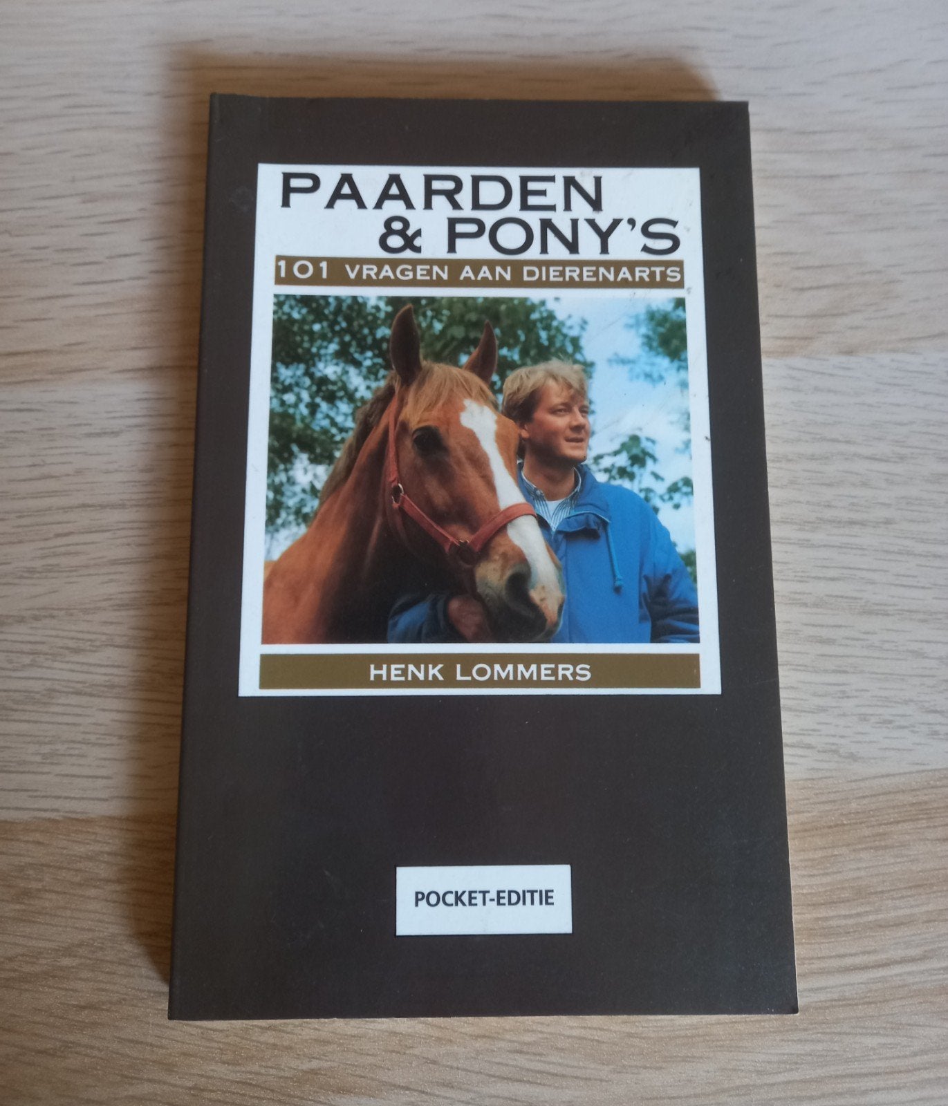 Paarden & Pony's: 101 Vragen aan Dierenarts Henk Lomm, Ophalen of Verzenden
