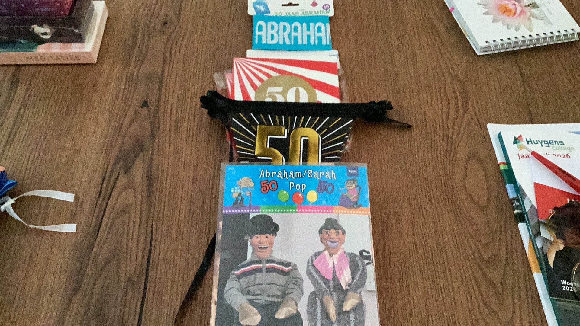 Abraham/Sara opvulpop 50 en slingers, Hobby en Vrije tijd, Feestartikelen, Ophalen of Verzenden, Gebruikt, Versiering, Abraham of Sarah