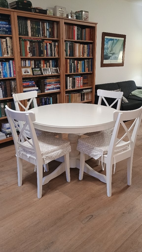 Ikea Ingatorp tafel wit met 4 stoelen voor 85,00!, Ophalen, Gebruikt, 100 tot 150 cm, Rond