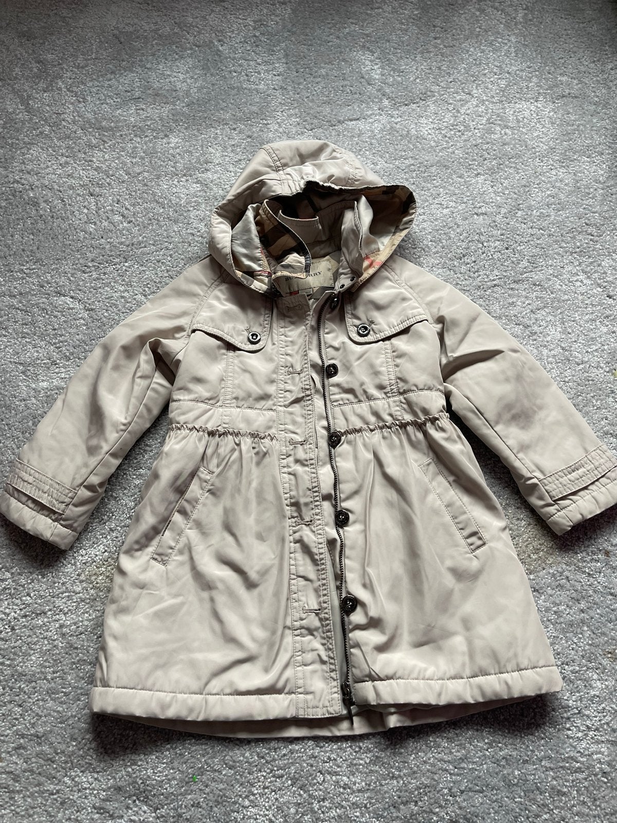 Burberry kinderjas 3Y/92 Beige met capuchon, Ophalen, Zo goed als nieuw, Jongen of Meisje, Jas