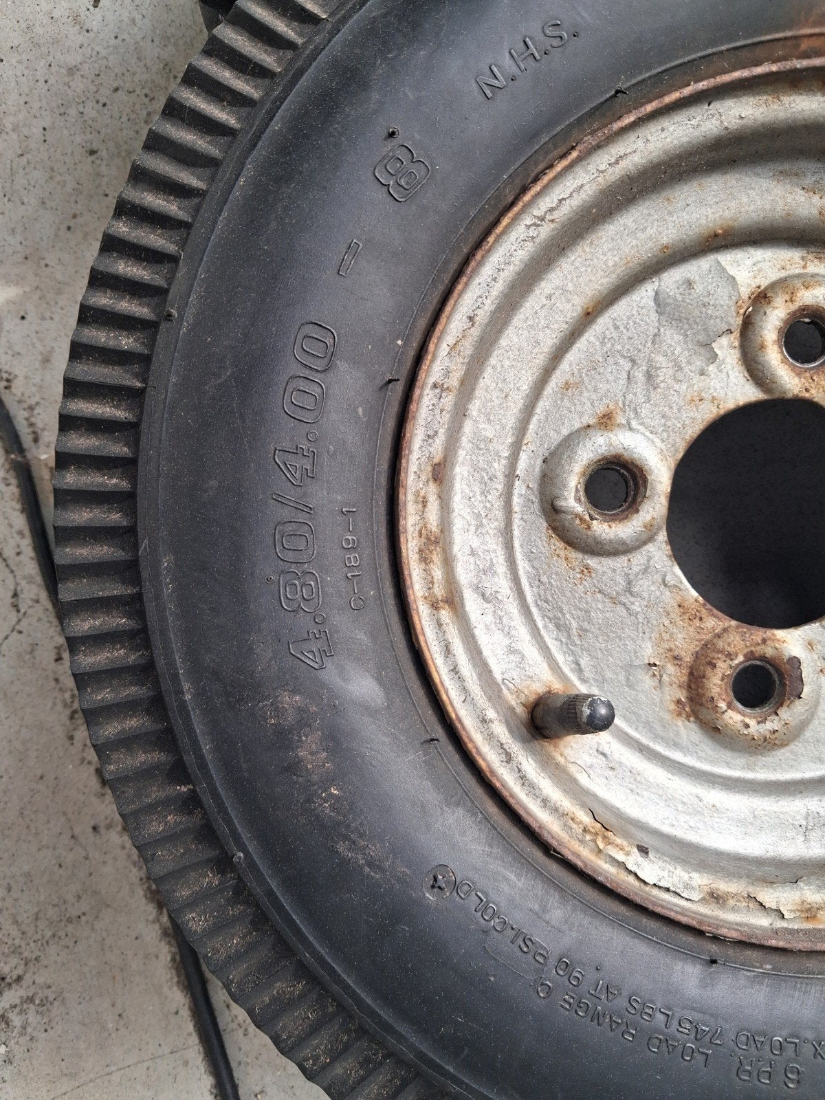 Banden met velg voor bagagewagen of vouwwagen, Ophalen