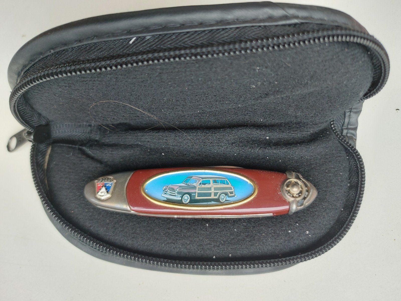 Zakmes met klassieke auto afbeelding in etui, Ophalen of Verzenden, Nieuw