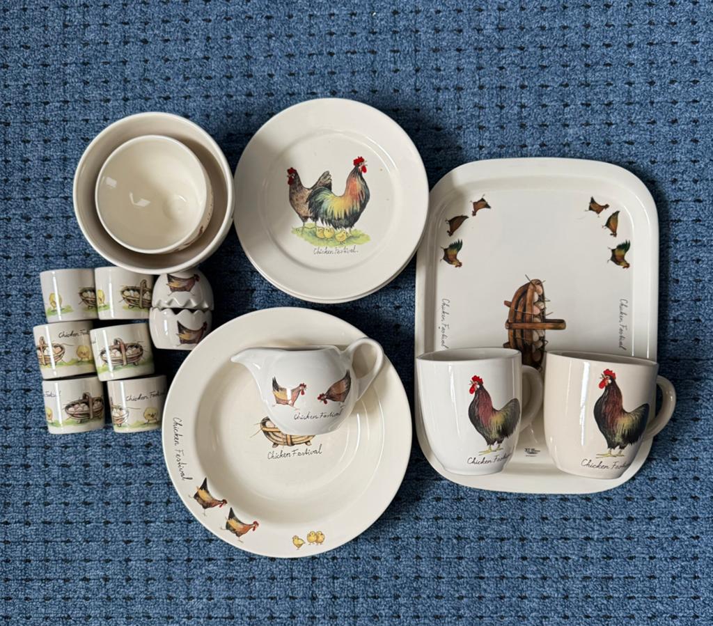 Jet Chicken festival servies, Huis en Inrichting, Overige typen, Ophalen of Verzenden, Zo goed als nieuw, Overige stijlen
