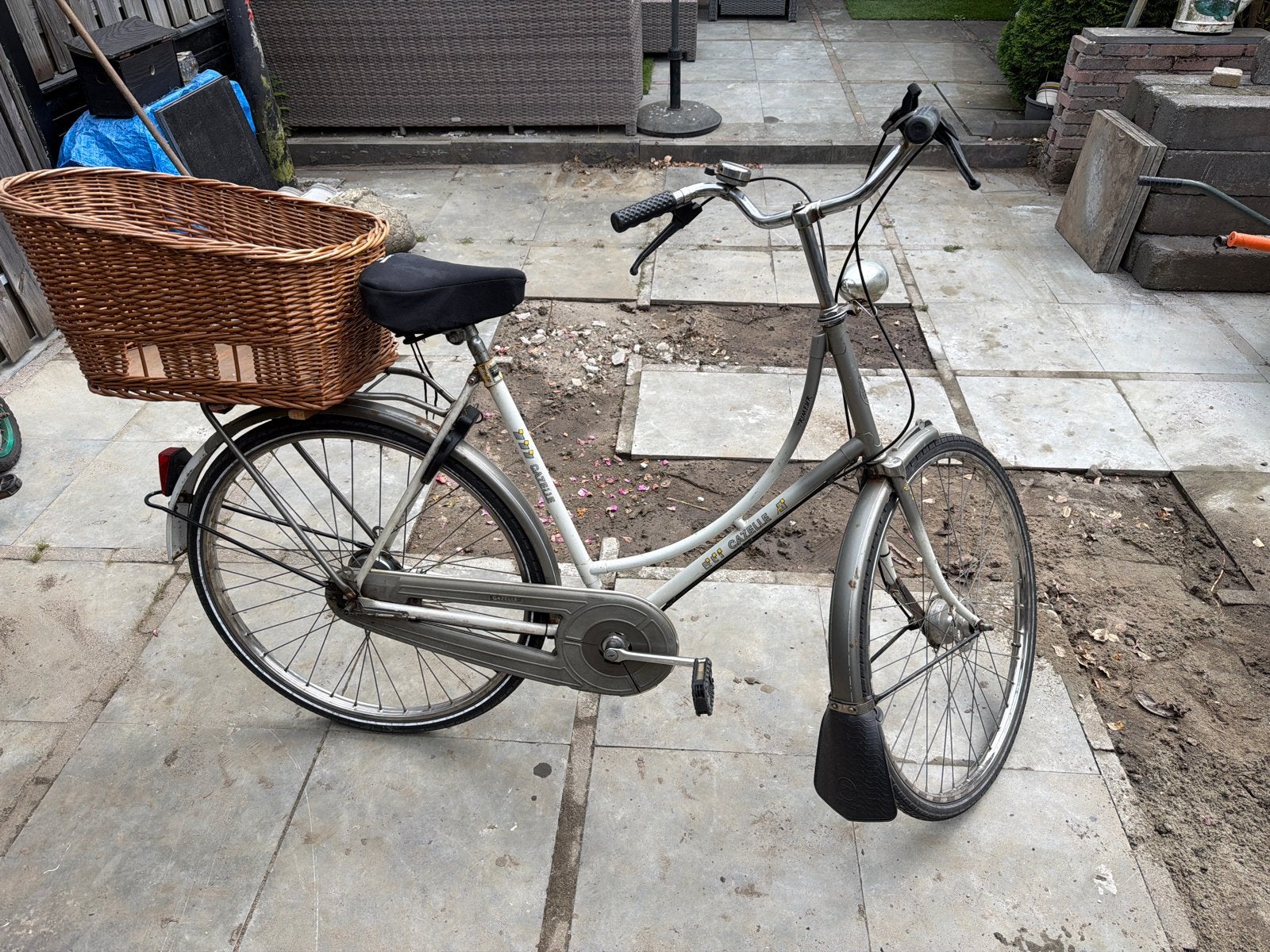 Klassieke omafiets met hondenmand - Ideaal voor boodschappen, Ophalen, Gebruikt, Trommelrem, Versnellingen