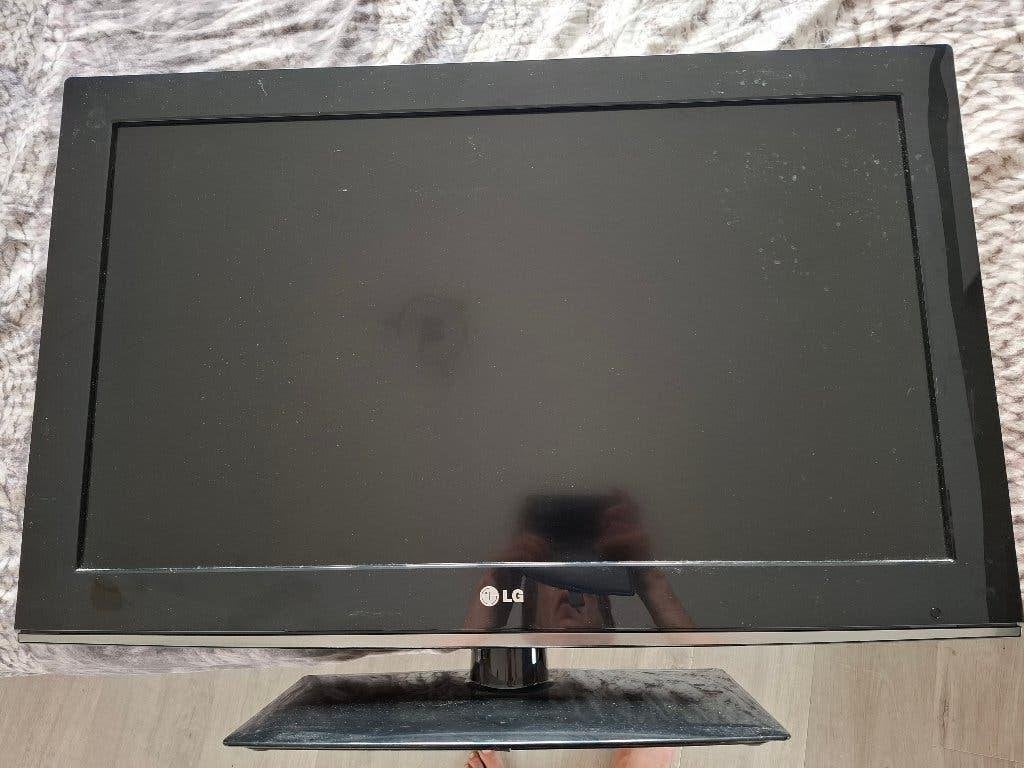 LG 32K330 tv, Ophalen, Gebruikt, 50 Hz, 80 tot 100 cm