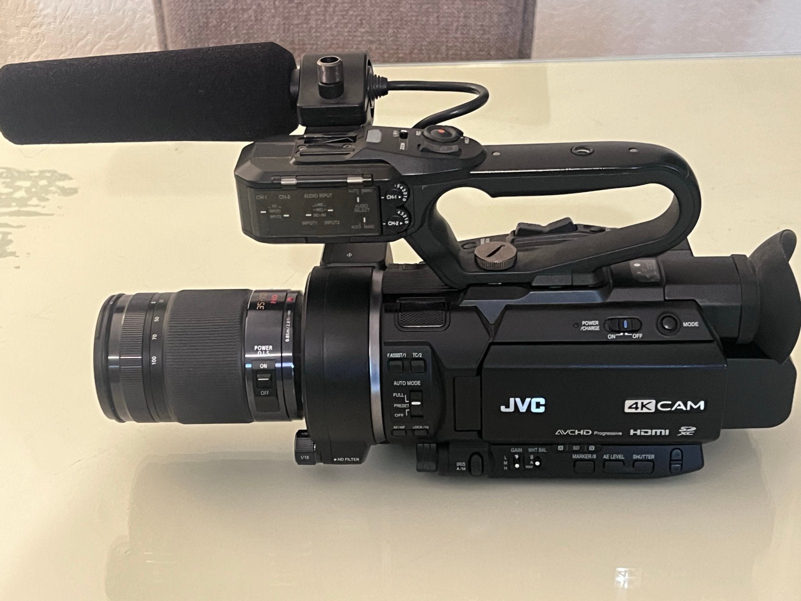 JVC GY-LS300CHE 4K CAM Videocamera met externe microfoon, Ophalen, JVC, Overige soorten, Zo goed als nieuw