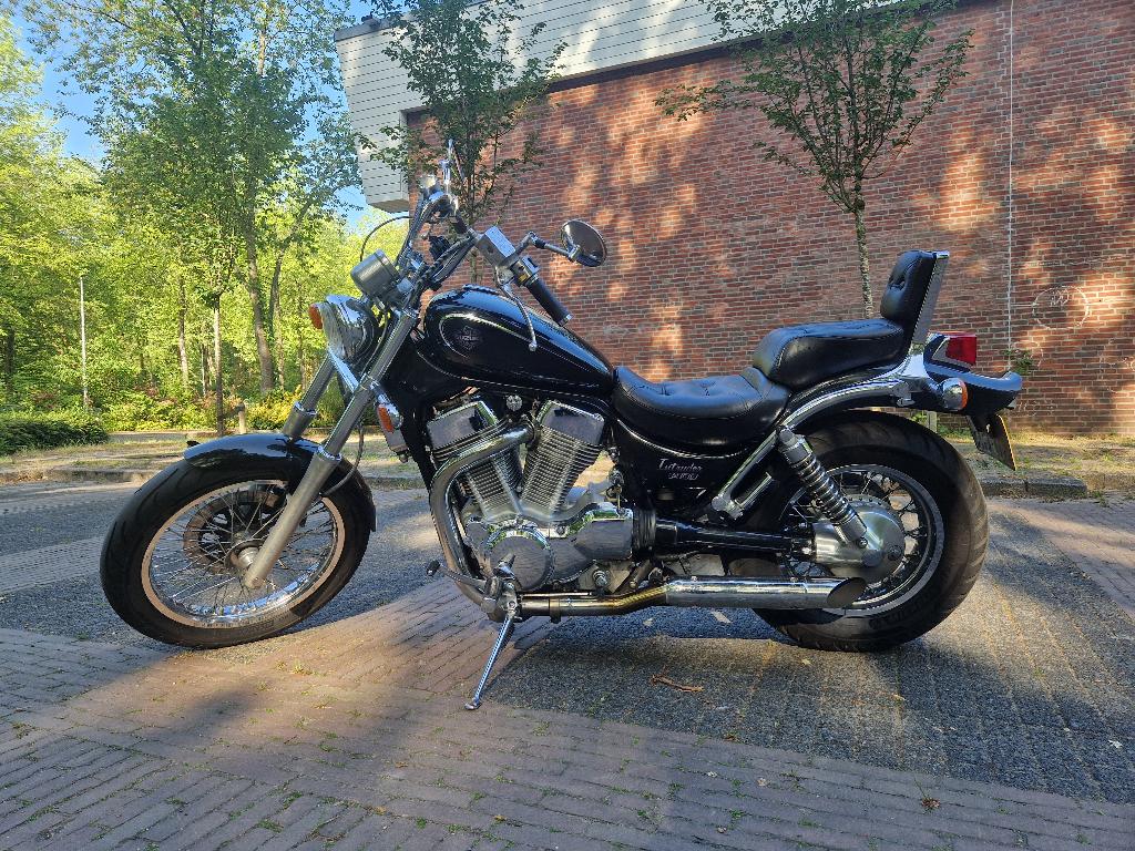 Suzuki intruder VS1400 GLP 1994, Motoren, Cardan-aandrijving, 2 cilinders, Gebruikt, 1400 cc