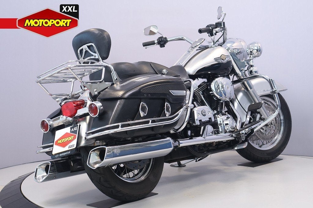Harley-Davidson ROAD KING CLASSIC (bj 2003), Motoren, H-DCUSTOMERSERVICE@Harley-Davidson.com, Harley-Davidson Benelux, Bedrijf