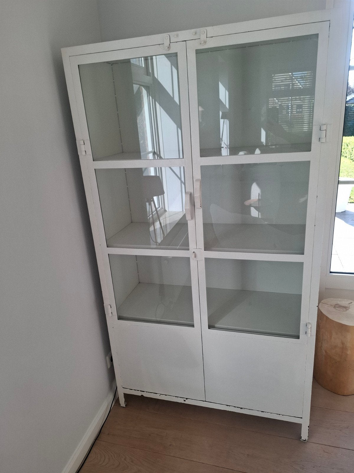 Witte vitrinekast met glazen deuren - 180x100x43,5 cm, Ophalen, 50 tot 100 cm, Glas, 25 tot 50 cm