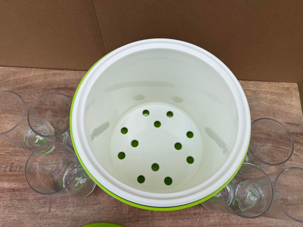 7 up glazen met ijsblok bewaarblik, Verzamelen, Ophalen of Verzenden, Nieuw, Frisdrankglas
