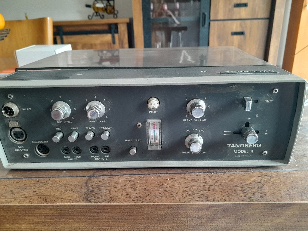 professionele draagbare recorder TANDBERG TP11 met voeding, Ophalen of Verzenden, Gebruikt, Audio