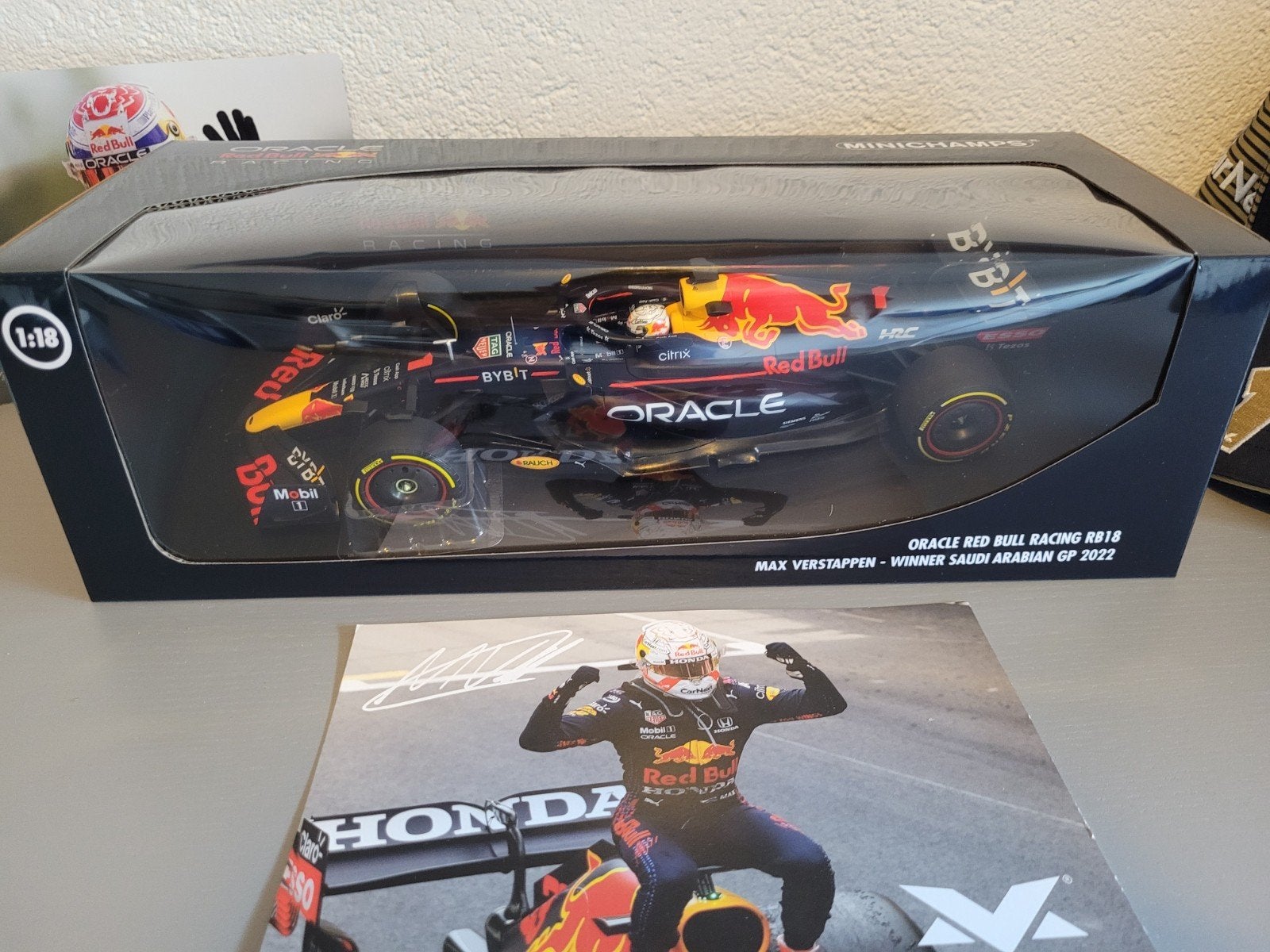 Max Verstappen RB18 Saudi-Arabië 2022 1/18, Ophalen of Verzenden, Nieuw, Formule 1