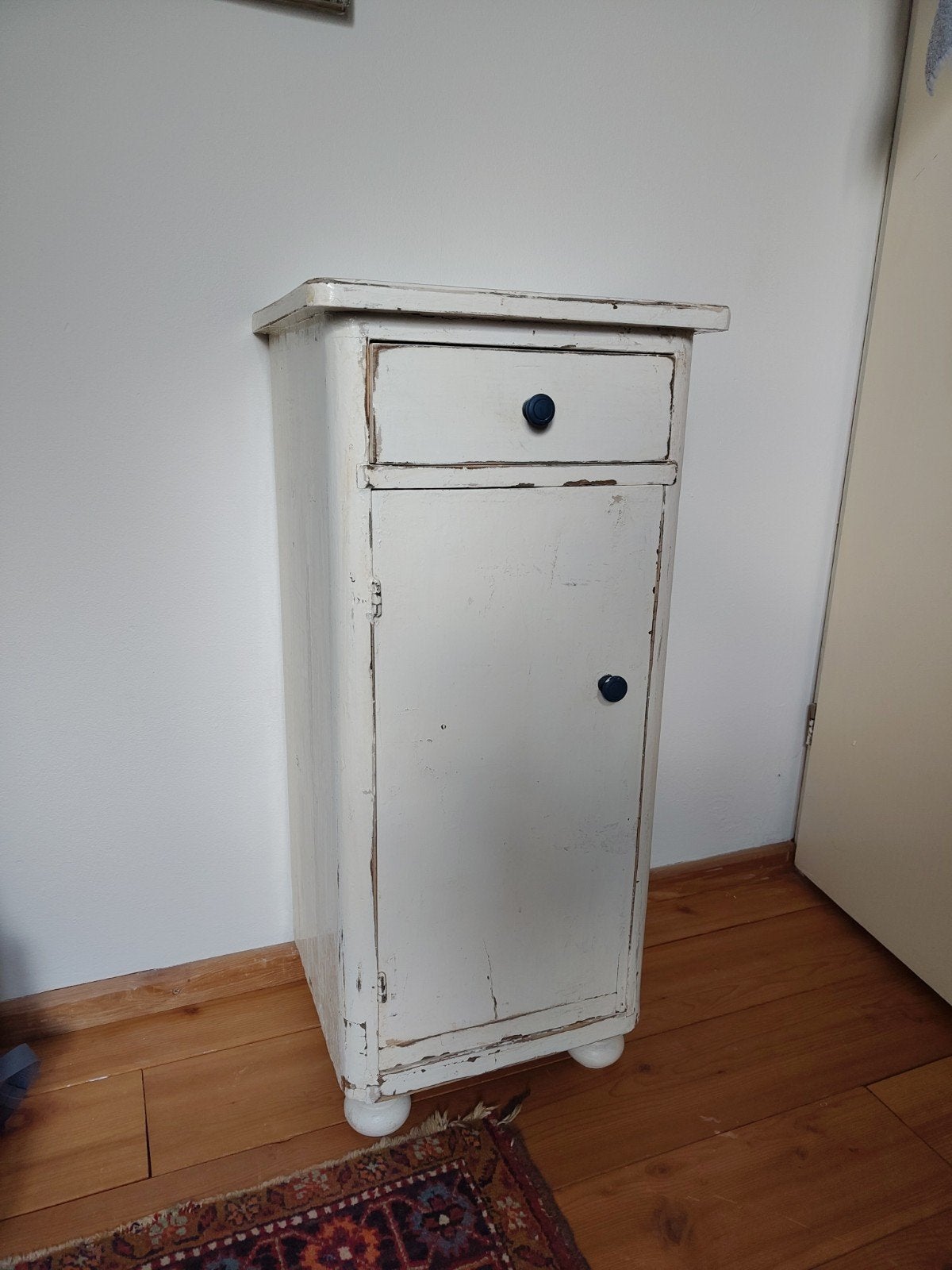 Vintage Stijl Kastje / Nachtkastje - Neef Louis Amsterdam, Ophalen