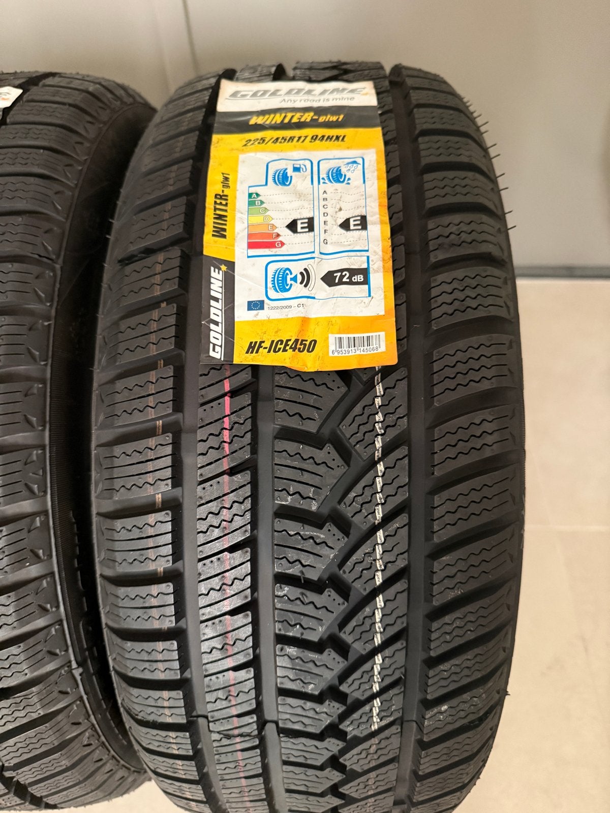 Nieuwe Goldline Winterbanden 225/45 R17 (set van 4), Ophalen of Verzenden, Nieuw