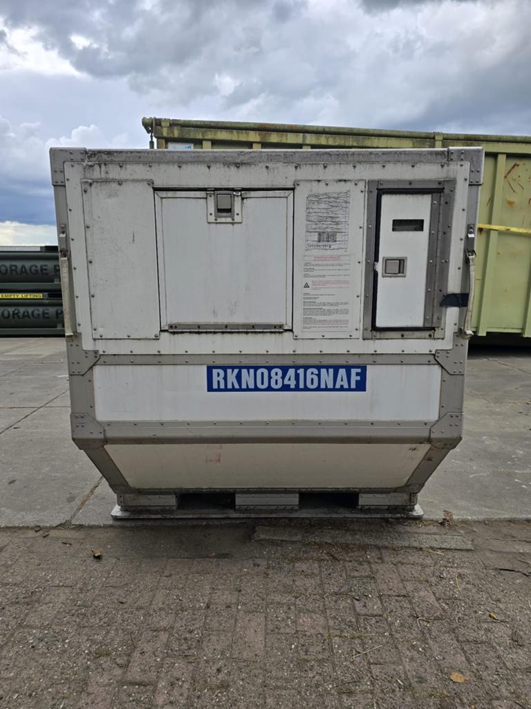 Luchtvaart koelcontainers, Ophalen