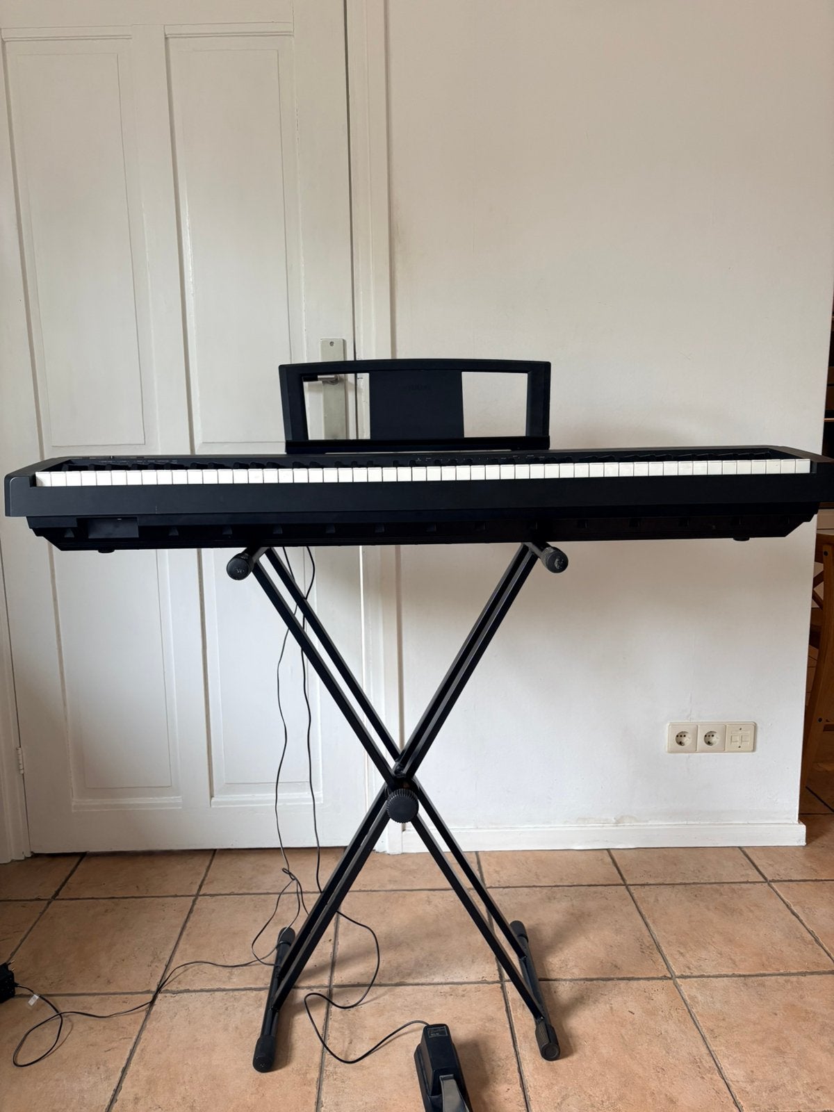 Digitale piano Yamaha P-35b, Ophalen of Verzenden, Zo goed als nieuw, Zwart