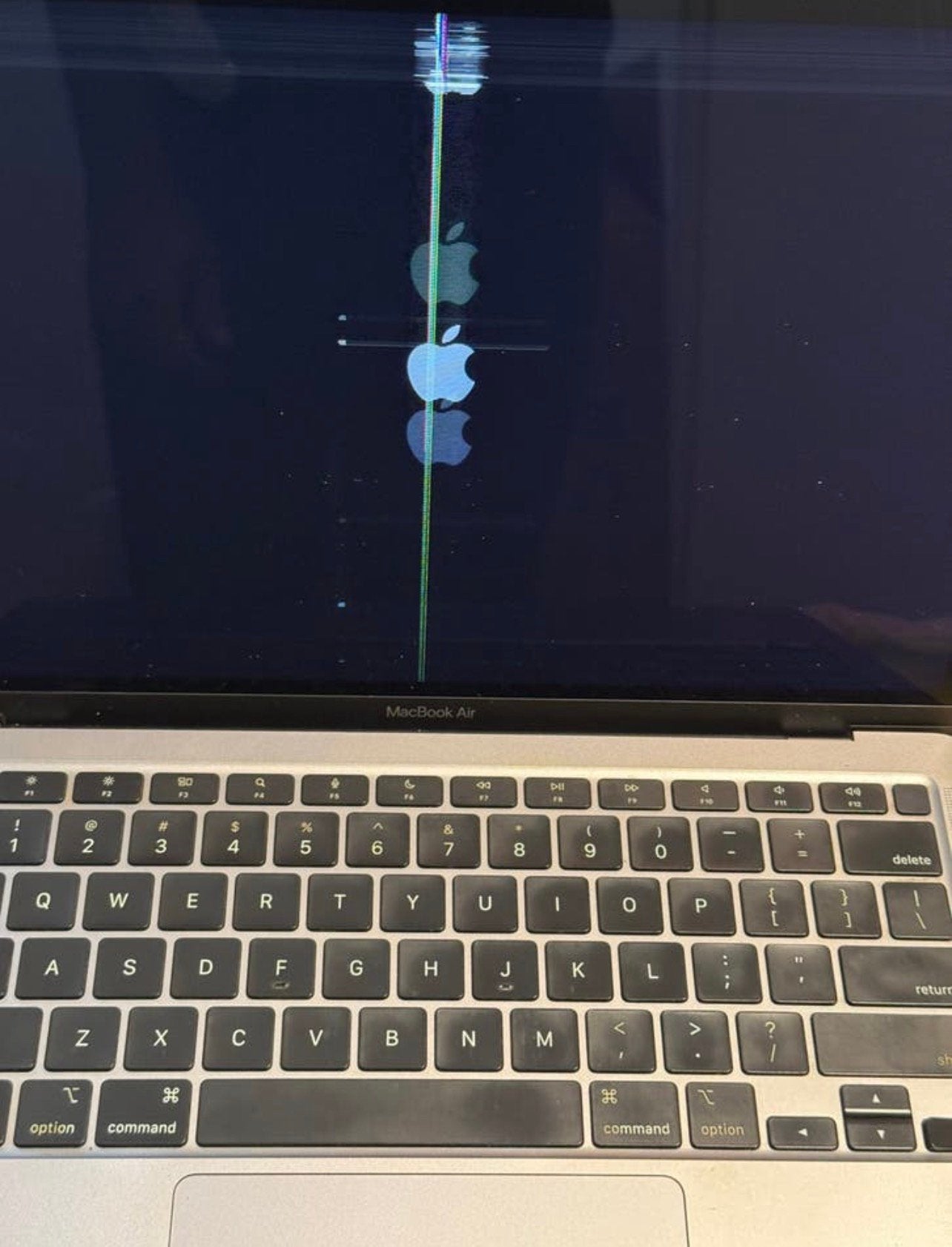 Macbook air m1 chip 2020 A2337 8/256gb, Computers en Software, Apple Macbooks, MacBook Pro, Gebruikt, 2 tot 3 Ghz, 13 inch