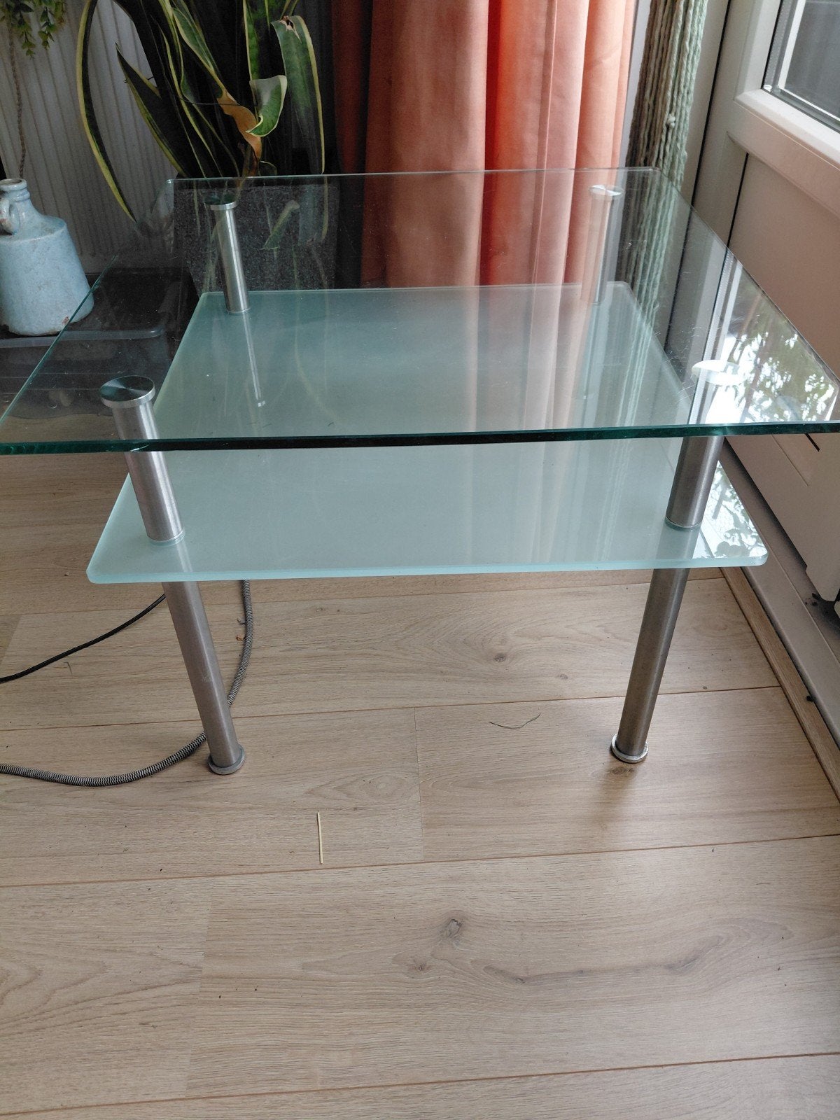 Glazen bijzettafel met twee niveaus, Minder dan 45 cm, Minder dan 55 cm, Gebruikt, Vierkant