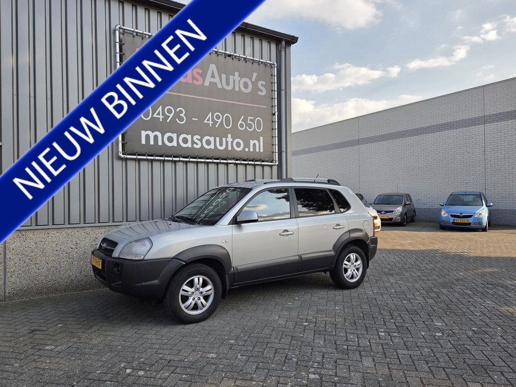 Hyundai Tucson 2.0i 2wd S-Edition uitvoering leader /stoelve, Auto's, Hyundai, Automatische klimaatregeling, Gebruikt, 4 cilinders