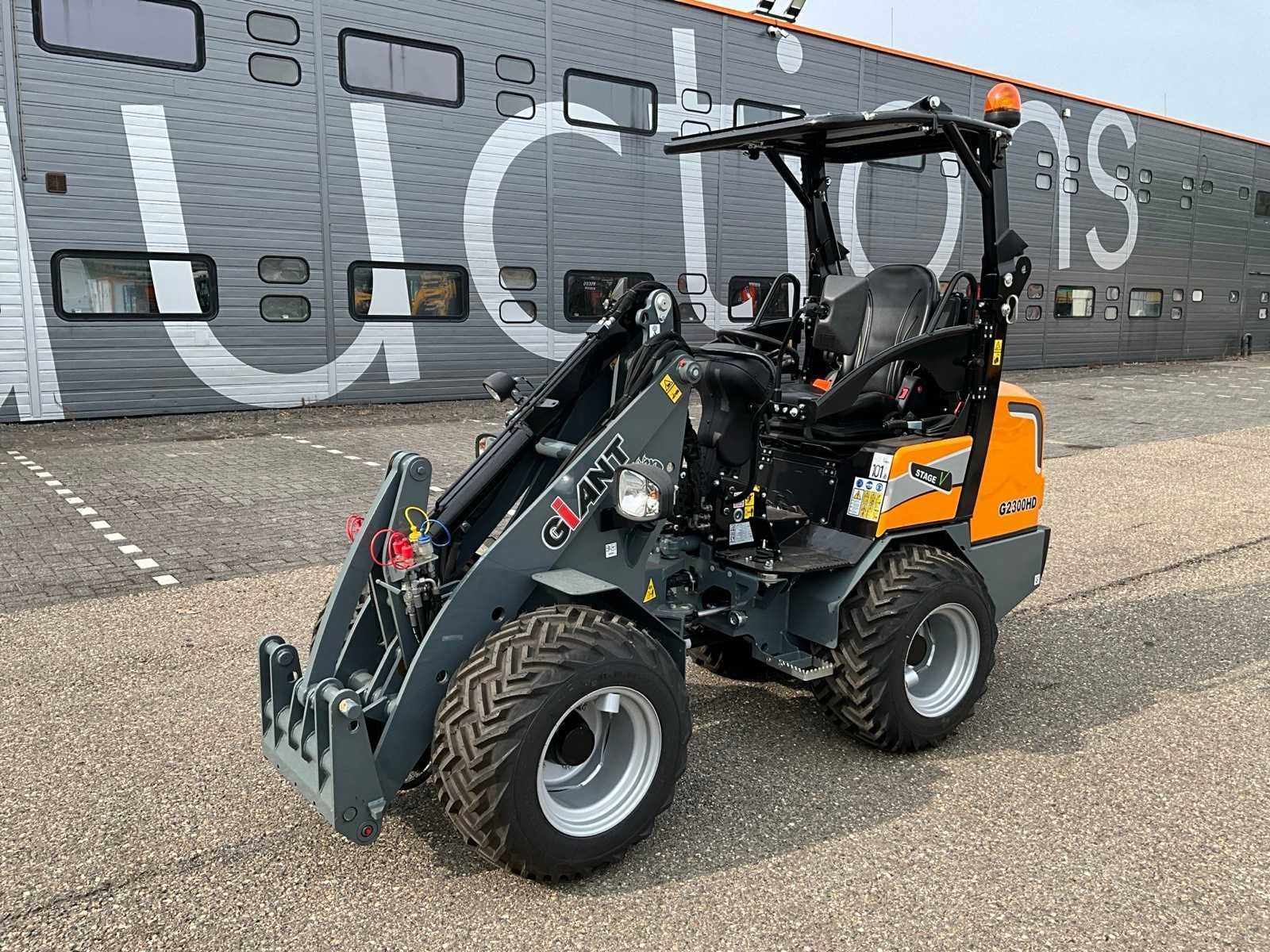 Ongebruikt 2026 Giant G2300HD Mini Wiellader T-11-HDP, Wiellader of Shovel
