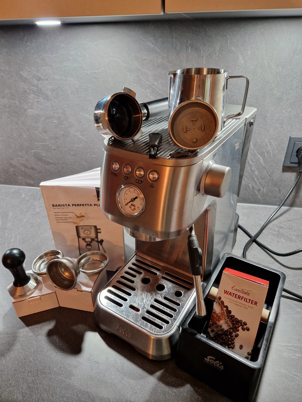 Solis Barista Perfetta Plus Zilver Espressomachine, Espresso apparaat, Ophalen of Verzenden, Zo goed als nieuw, 2 tot 4 kopjes