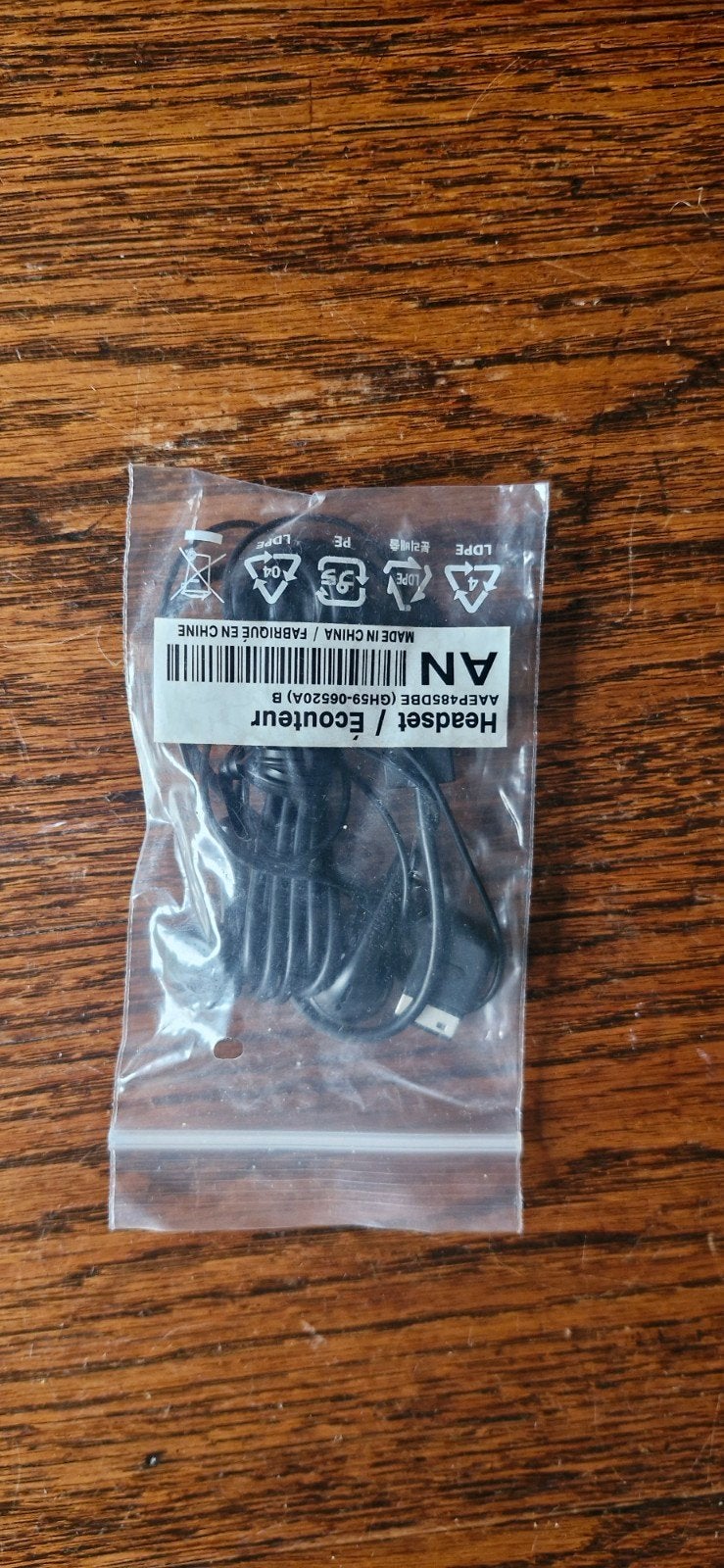 Nieuwe Headset / Oortjes - Ongebruikt, Overige merken, In-ear, Nieuw, Ophalen of Verzenden
