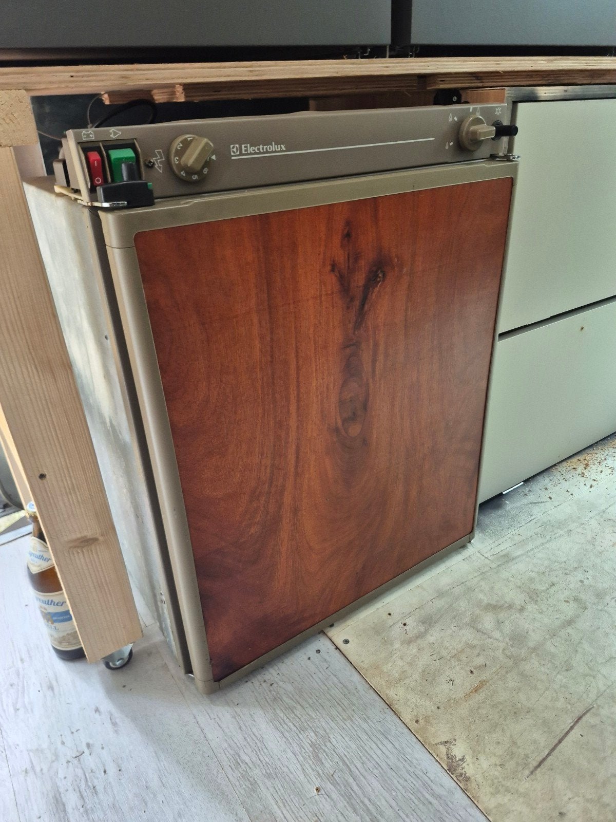 Electrolux koelkast met vriesvak, Gebruikt, Ophalen of Verzenden, Minder dan 75 liter, Met vriesvak