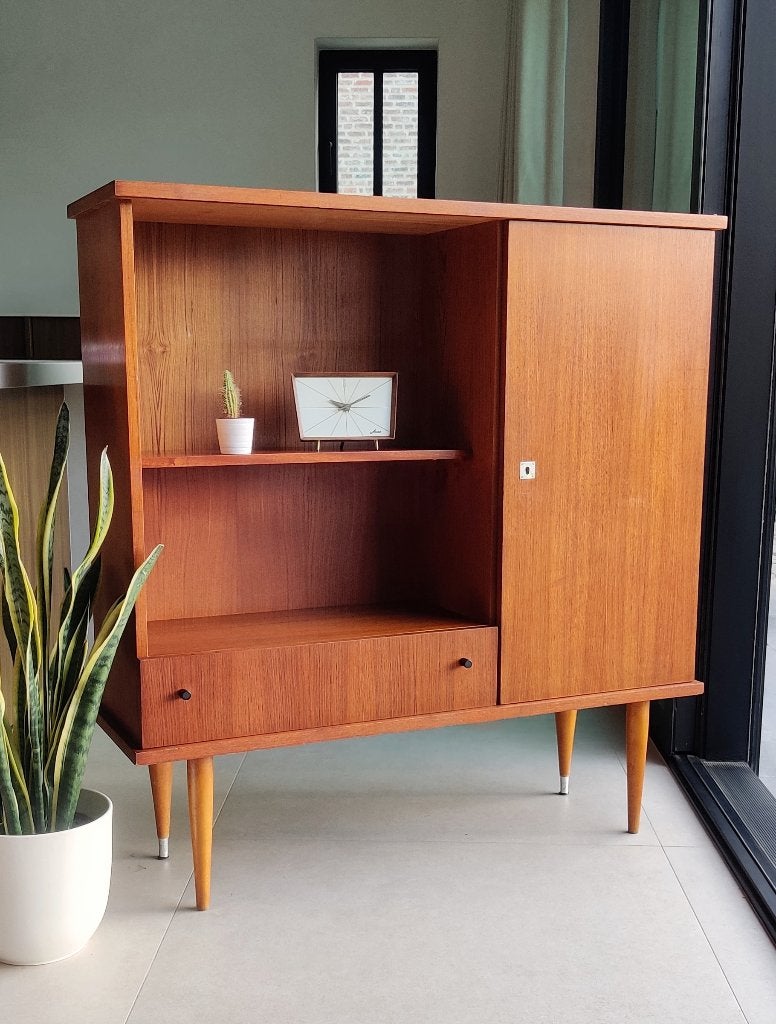 Prachtige vintage teakhouten kast, Antiek en Kunst, Ophalen