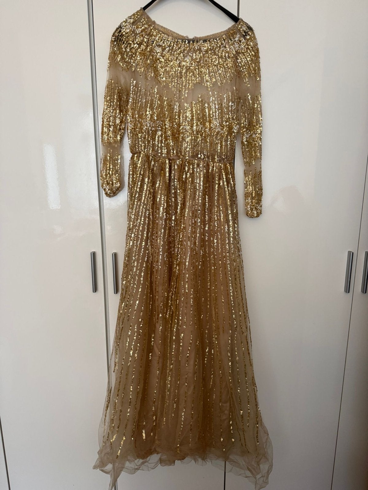 Gouden avondjurk maat 36, slechts een paar uur gedragen, Kleding | Dames, Gelegenheidskleding, Galajurk, Ophalen of Verzenden